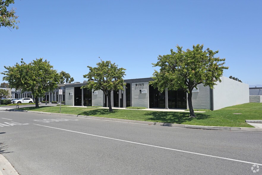 More Photos Of 17875 Sky Park Cir, Irvine Light Manufacturing For Lease