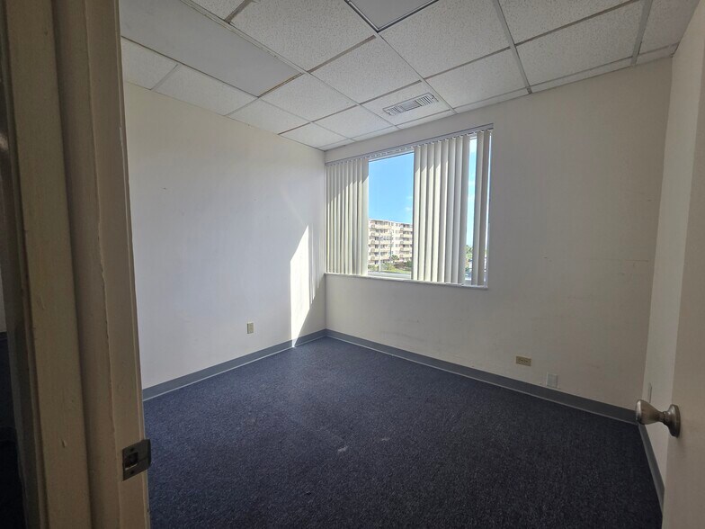 More Photos Of 1980 N Atlantic Ave, Cocoa Beach Medical For Lease