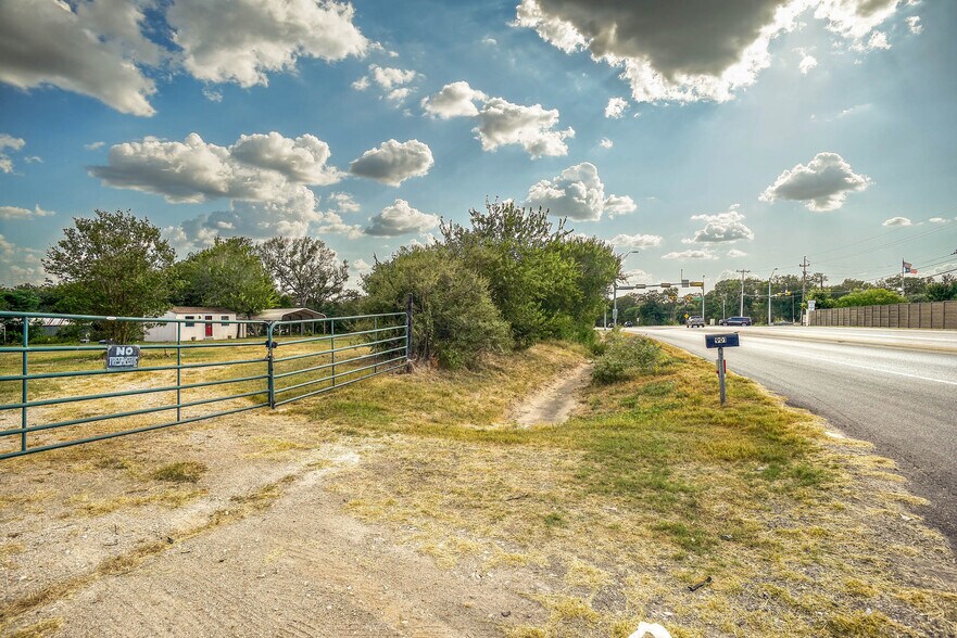 More Photos Of 901 Highway 21 W, Cedar Creek Land For Sale