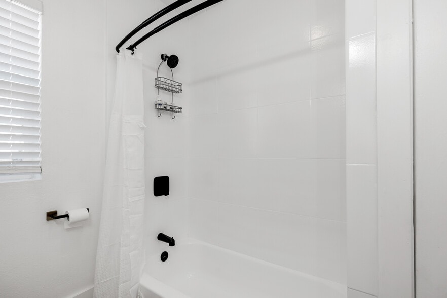 More Photos Of 1055 21st Street, San Diego Apartments For Sale