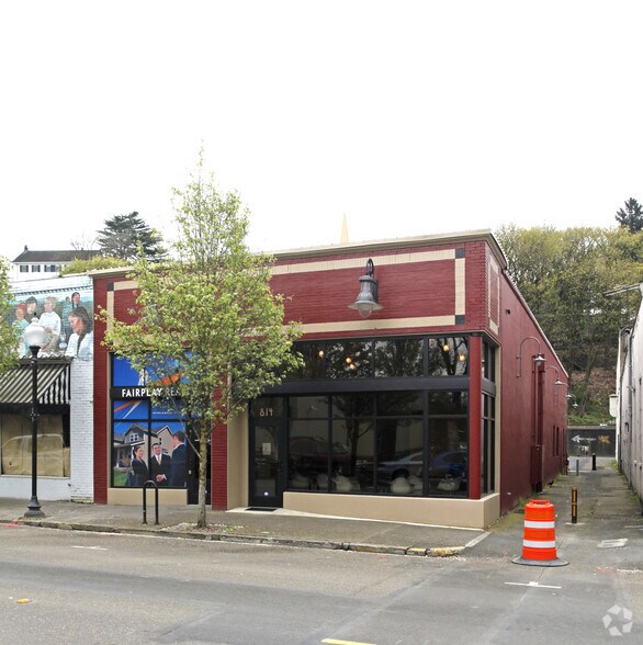 More Photos Of 814 Main St, Oregon City Storefront Retail Office For Lease