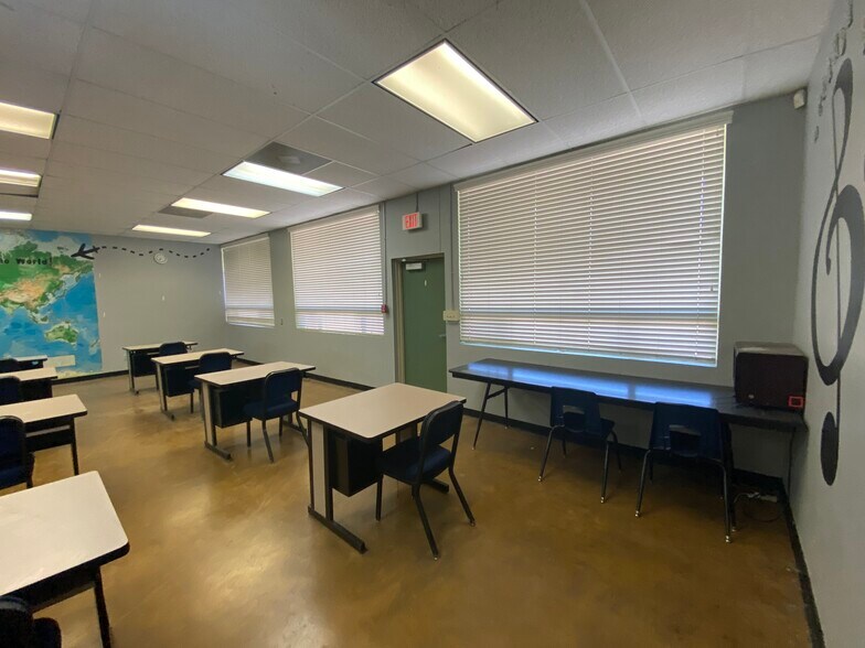 More Photos Of 630 W 17th Pl, Tempe Schools For Lease