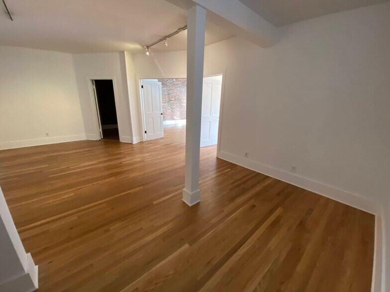 More Photos Of 502-514 Santa Monica Blvd, Santa Monica Loft Creative Space For Lease