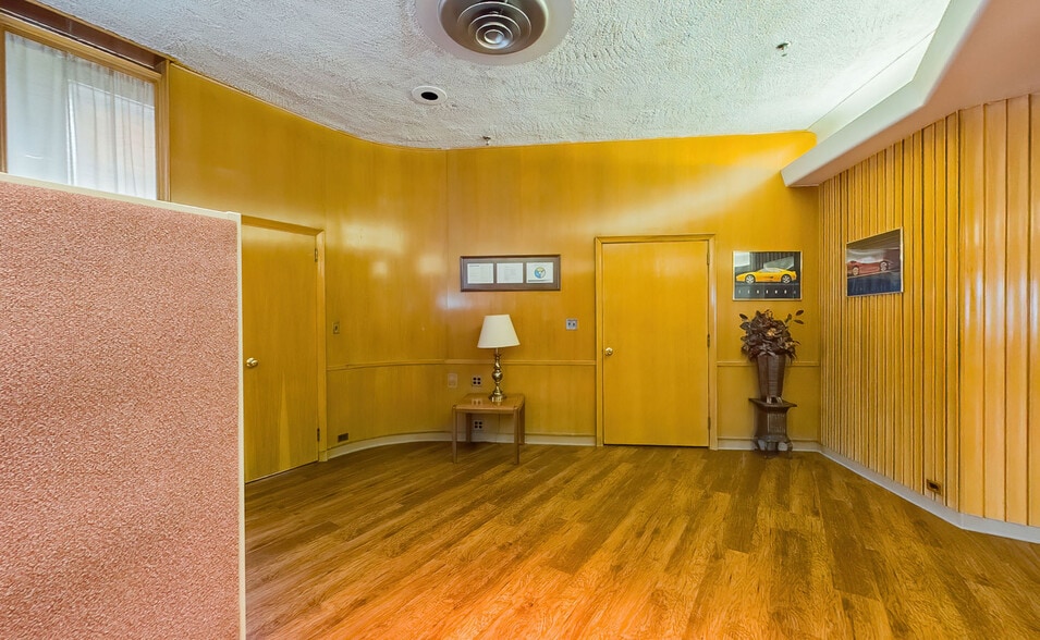 More Photos Of 480 W 5th St, Bloomsburg Manufacturing For Sale