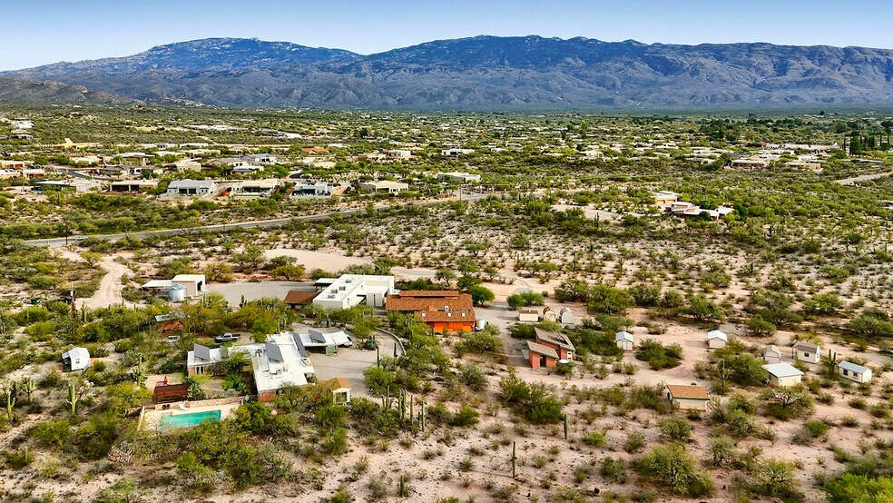 More Photos Of 2751 N Soldier Trl, Tucson Specialty For Sale
