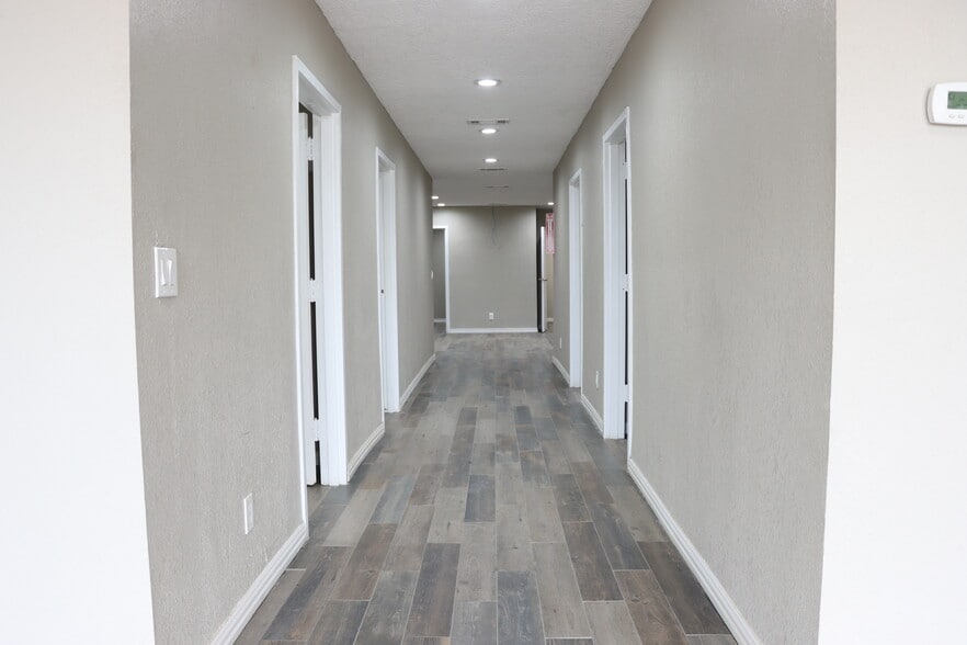 More Photos Of 2403 Avenue O, Eunice Industrial For Sale