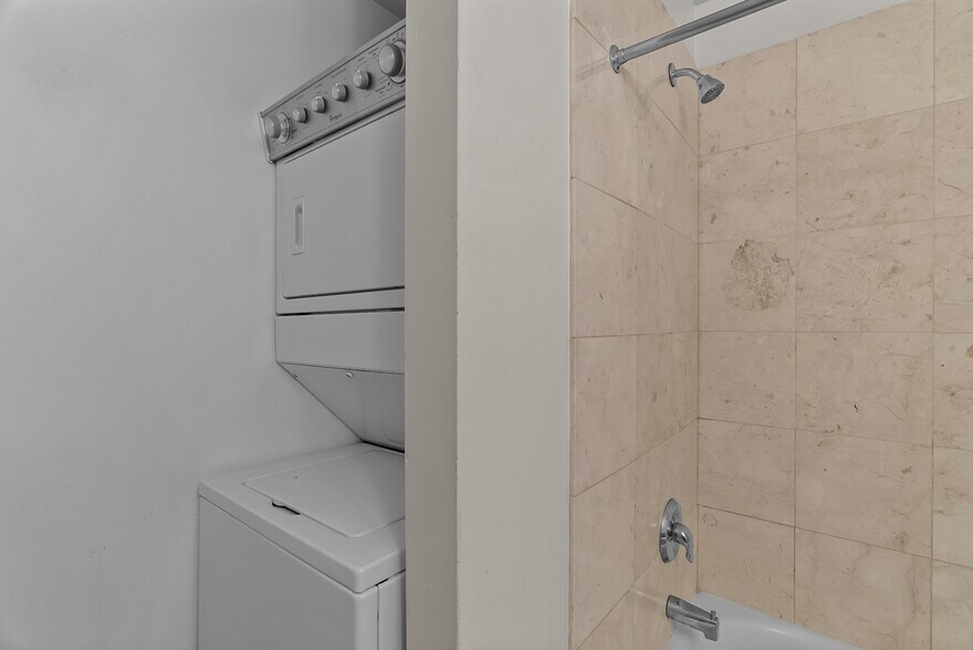 More Photos Of 4343-4353 Manchester Ave, Saint Louis Apartments For Sale