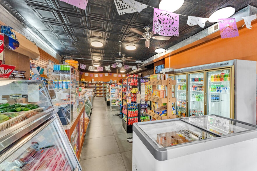 More Photos Of 57 Victory Blvd, Staten Island Storefront Retail Residential For Lease