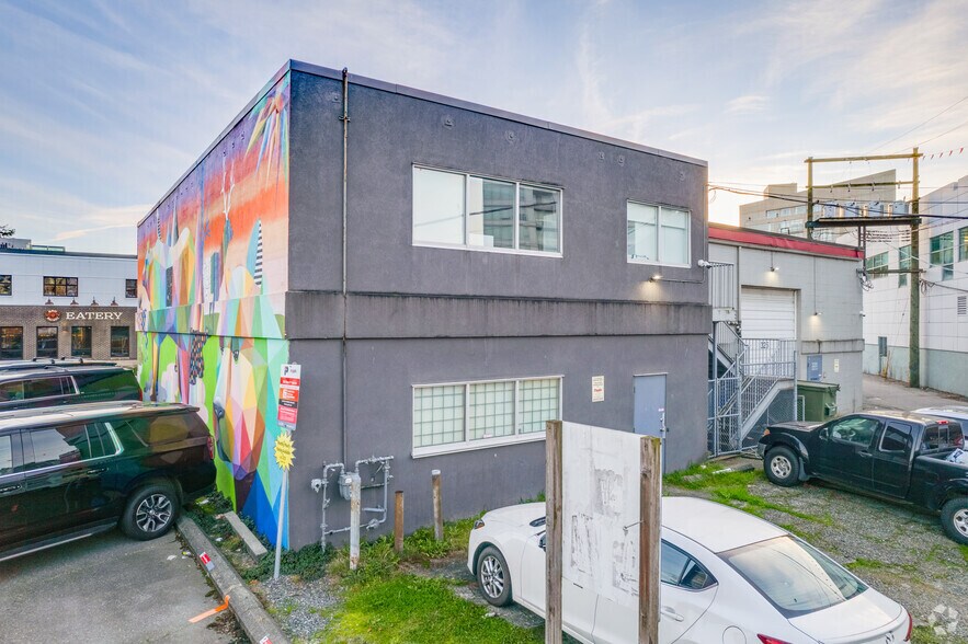More Photos Of 325 W 4th Ave, Vancouver Light Manufacturing For Lease