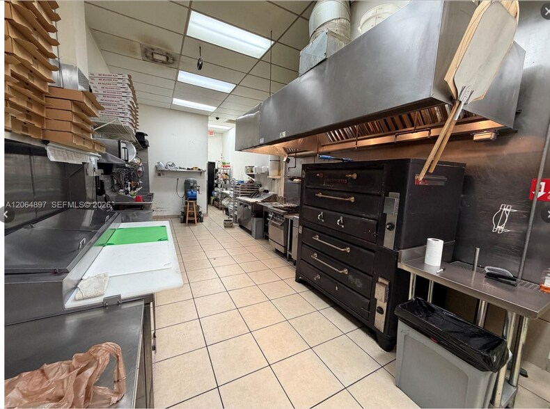 More Photos Of 10834-10880 SW 104th St, Miami General Retail For Lease