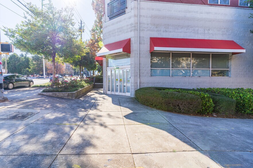 More Photos Of 433 Highland Ave NE, Atlanta Multifamily For Sale