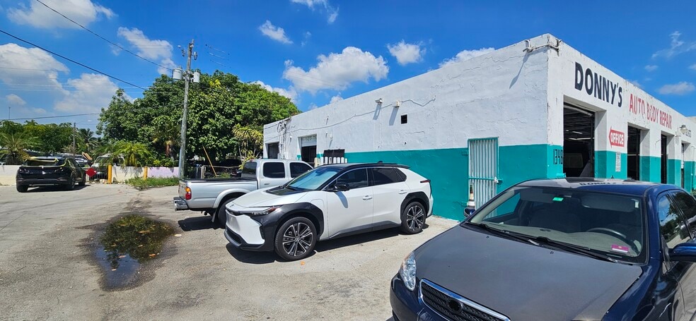 More Photos Of 1346 S Dixie Hwy, Hollywood Warehouse For Sale