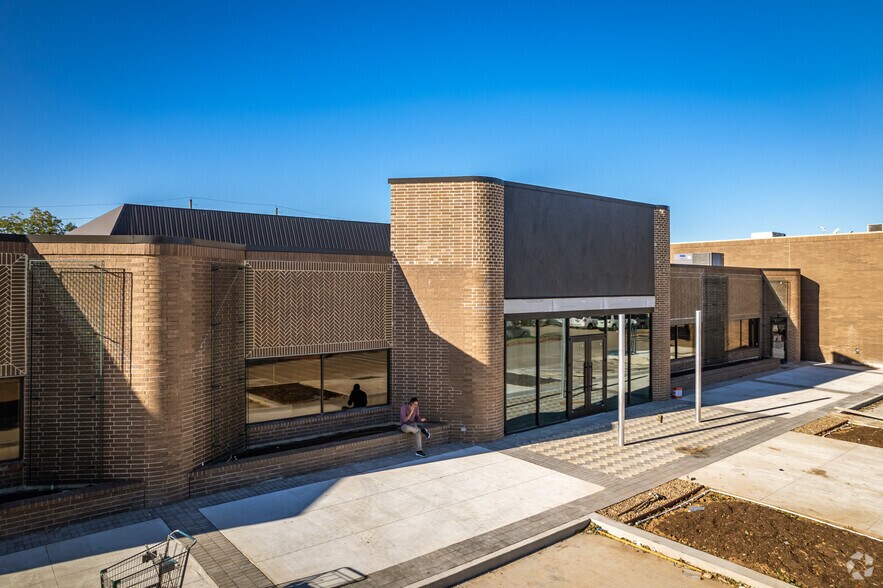 More Photos Of 3414-3650 Highway 6, Sugar Land Unknown For Lease