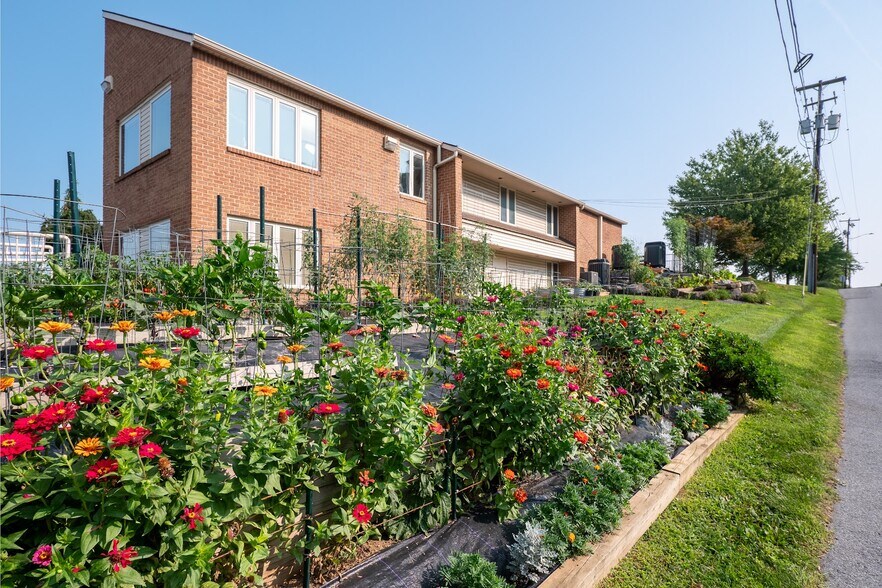 More Photos Of 2900 Hamilton Blvd, Allentown Medical For Sale