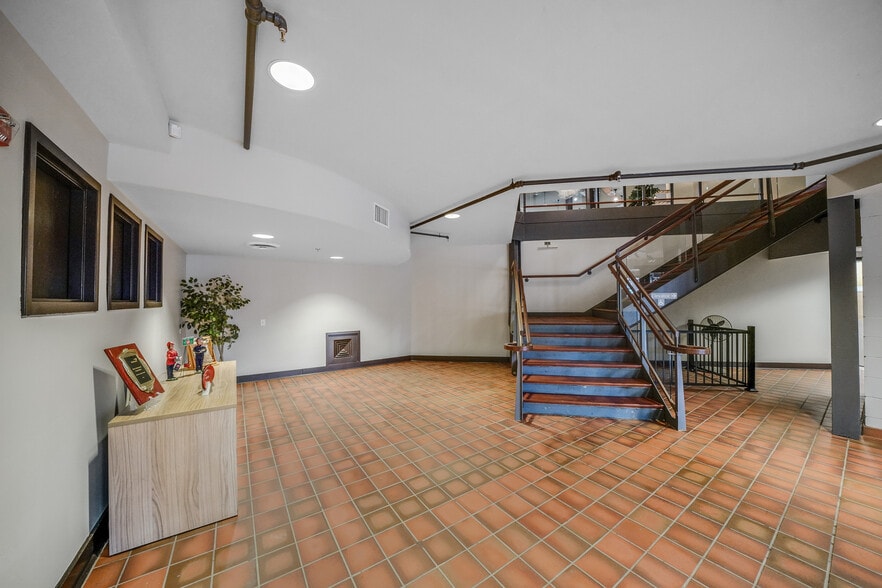 More Photos Of 1333 Lenape Rd, West Chester Loft Creative Space For Sale