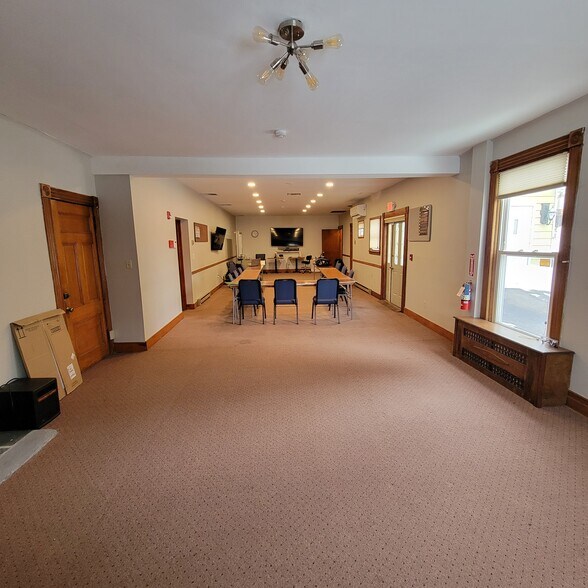 More Photos Of 5319 Route 9W, Newburgh Funeral Home For Sale