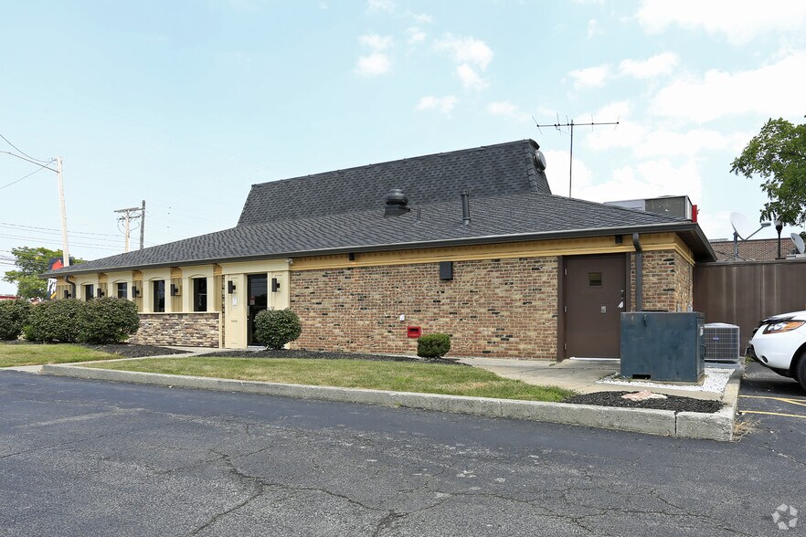 More Photos Of 18055 Bagley Rd, Middleburg Heights Fast Food For Sale