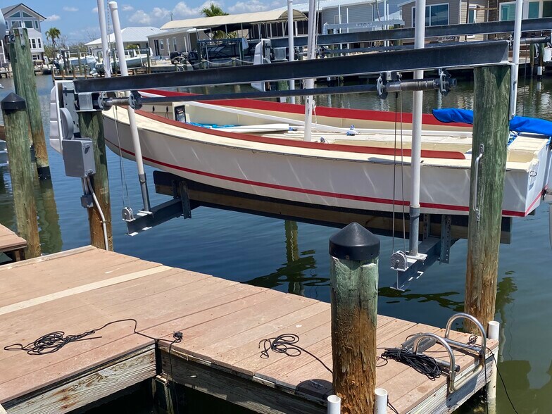 More Photos Of 3096 Skipper Ln, Saint James City Specialty For Sale