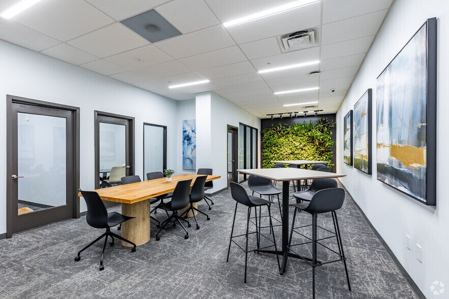 More Photos Of 361 N ROSALIND AVE, Orlando Apartments For Lease