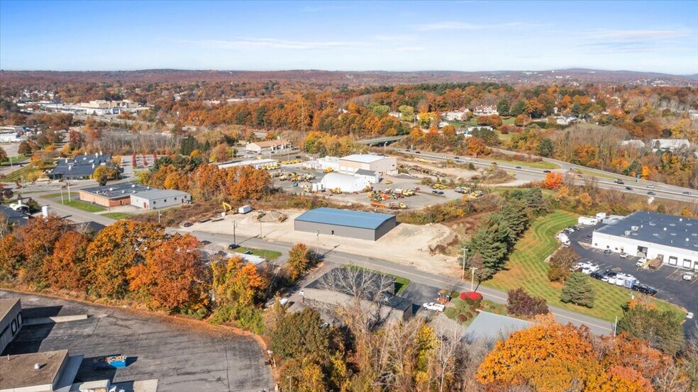 More Photos Of 15 Technology Dr, Auburn Warehouse For Lease