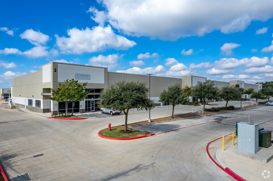 More Photos Of 3660 Thousand Oaks Dr, San Antonio Unknown For Lease