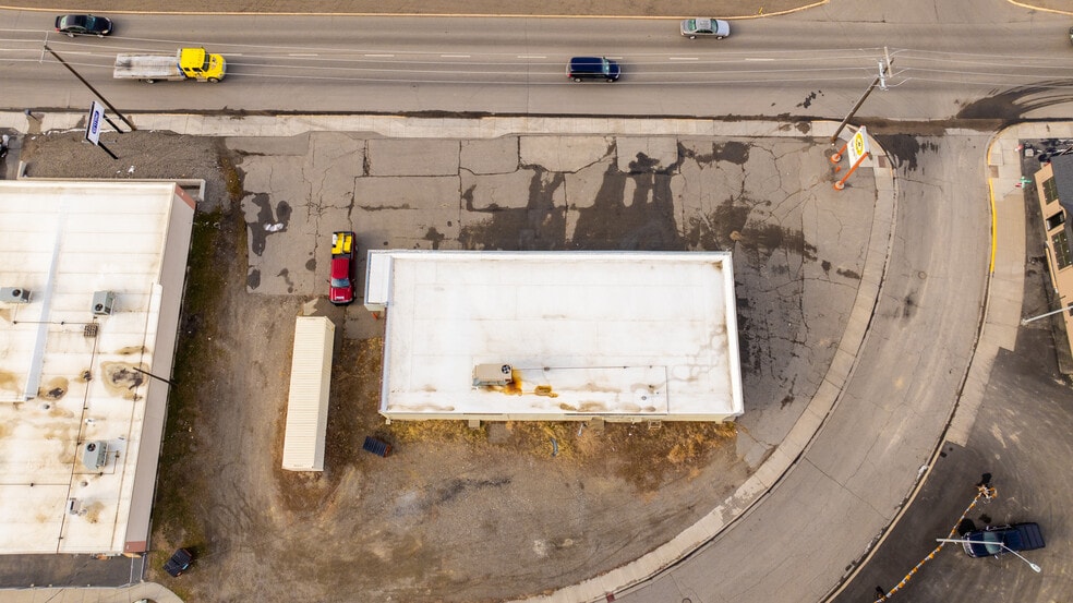 More Photos Of 1 MacArthur Ave, Billings Freestanding For Sale