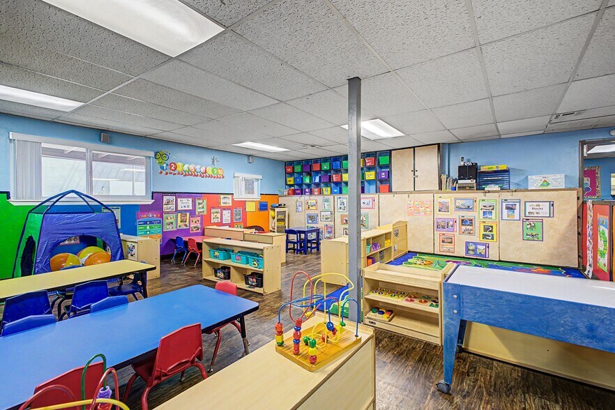 More Photos Of 3700 Vegas Dr, Las Vegas Daycare Center For Sale