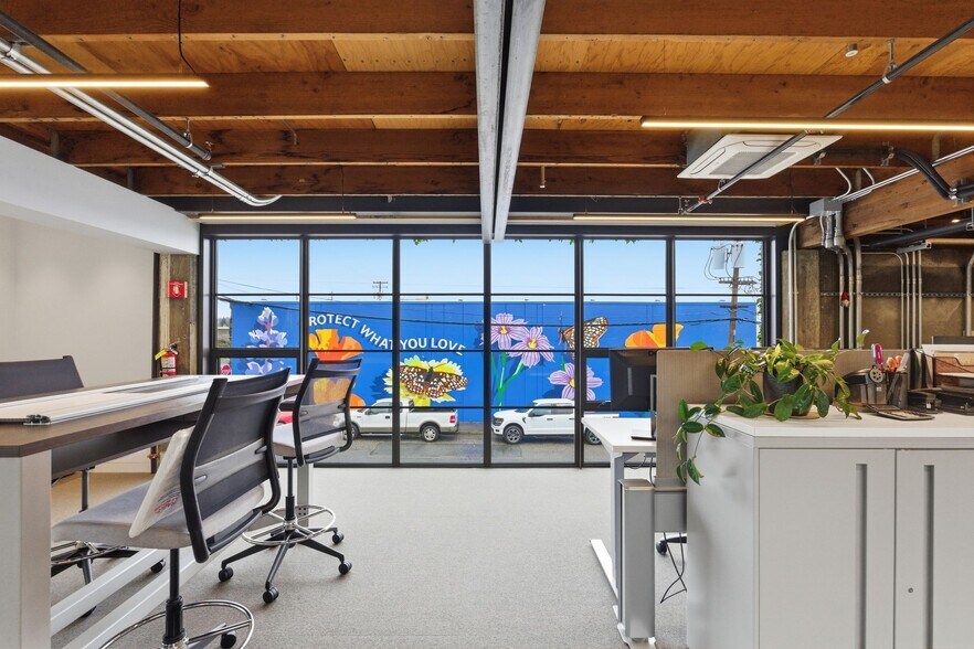 More Photos Of 1401 Old County Rd, San Carlos Manufacturing For Sale