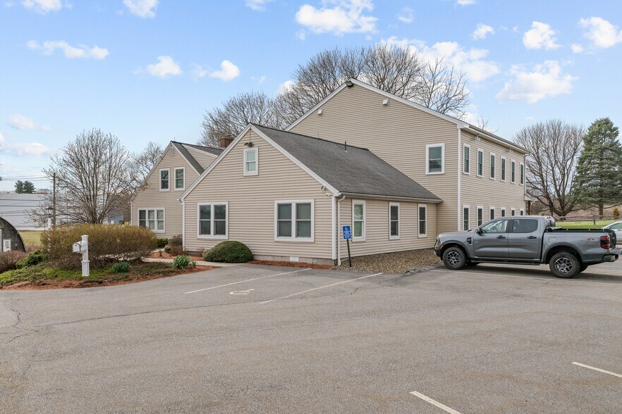 More Photos Of 385 South St, Shrewsbury Office For Sale