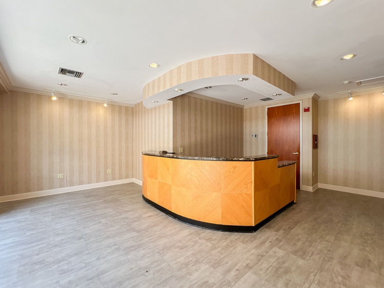 More Photos Of , Mandeville Office For Sale