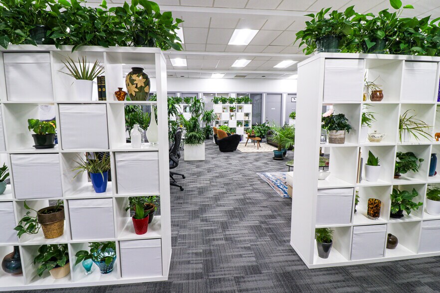 More Photos Of 2265 116th Ave NE, Bellevue Office For Lease