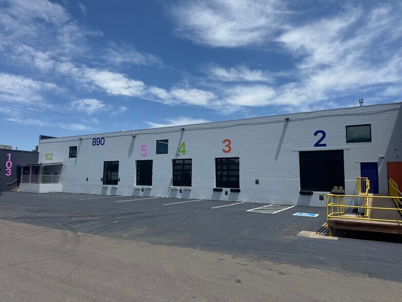 More Photos Of 890 Navajo St, Denver Warehouse For Lease