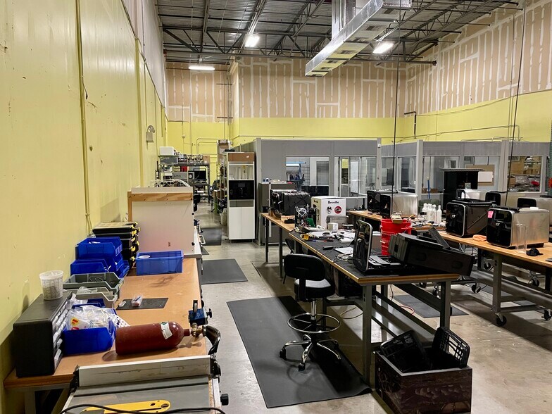 More Photos Of 11 SW 12th Ave, Dania Beach Warehouse For Lease