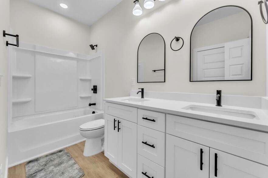 More Photos Of 839 Fairview Rd, Simpsonville Industrial For Sale