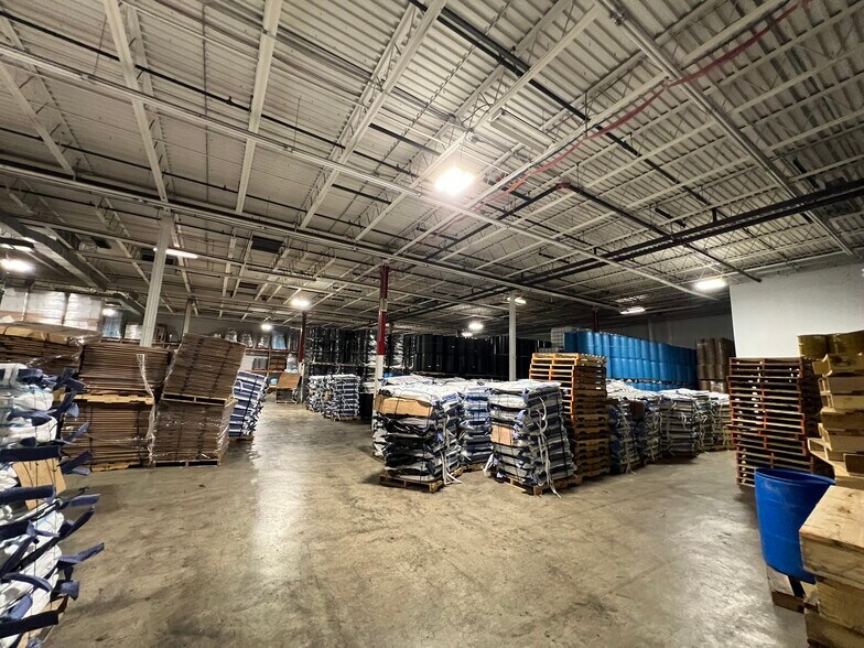 More Photos Of 8000 Freedom Ave NW, North Canton Distribution For Lease