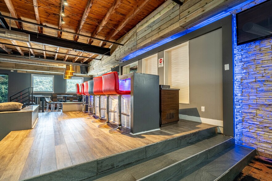 More Photos Of 4234-4242 MacAlester Ave, Philadelphia Manufacturing For Sale
