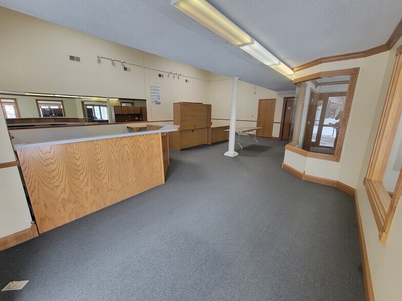 More Photos Of 1417 N A Ave, Sioux Falls Warehouse For Lease