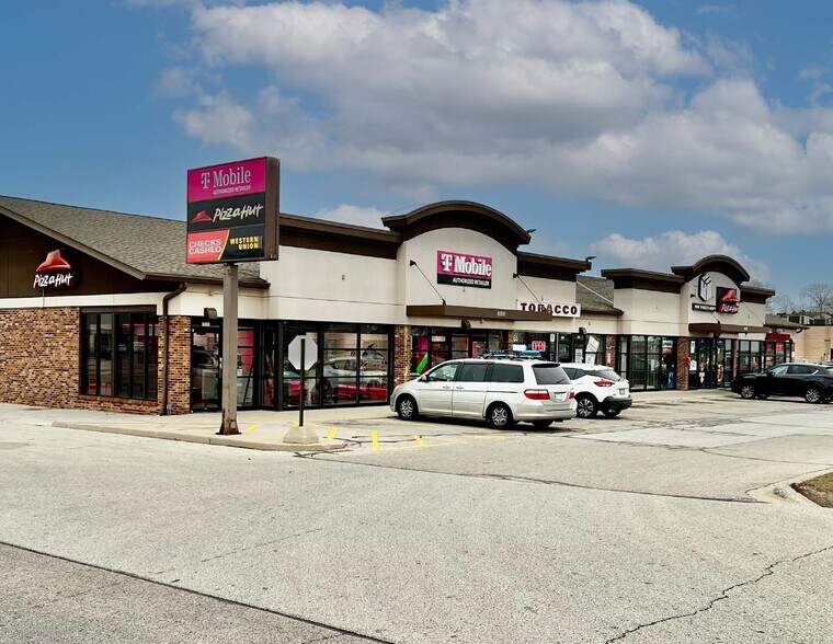 Primary Photo Of 10324-10448 W Silver Spring Dr, Milwaukee Unknown For Lease