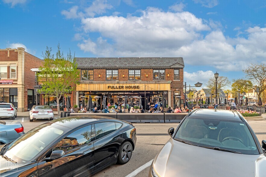 More Photos Of 35 E 1st St, Hinsdale Storefront Retail Office For Sale
