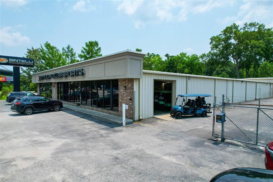 More Photos Of 2137 Savannah Hwy, Charleston Freestanding For Lease
