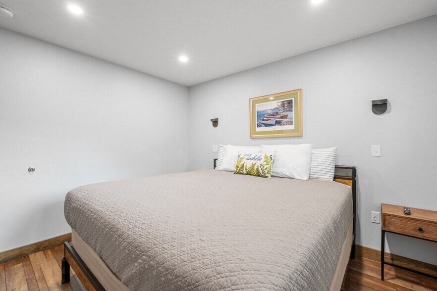 More Photos Of 291 Endicott St N, Laconia Hotel For Sale