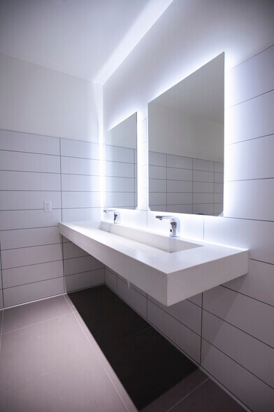 More Photos Of 830 K St, Sacramento Office For Lease