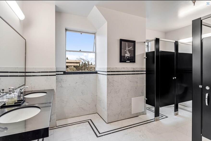 More Photos Of 700 4th St, Santa Rosa Office For Lease