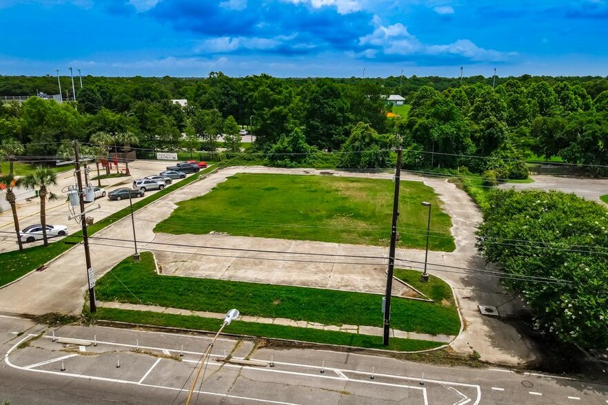 Primary Photo Of 5571 Read Blvd, New Orleans Land For Sale