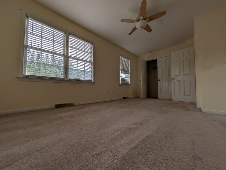 More Photos Of 736 Wyndhurst Dr, Lynchburg Apartments For Sale