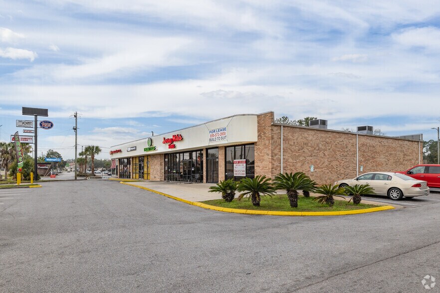 More Photos Of 503 N Navy Blvd, Pensacola General Retail For Lease