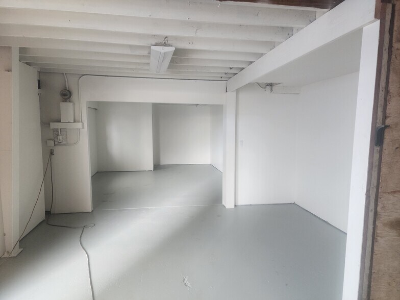 More Photos Of 645 Ahua St, Honolulu Warehouse For Lease