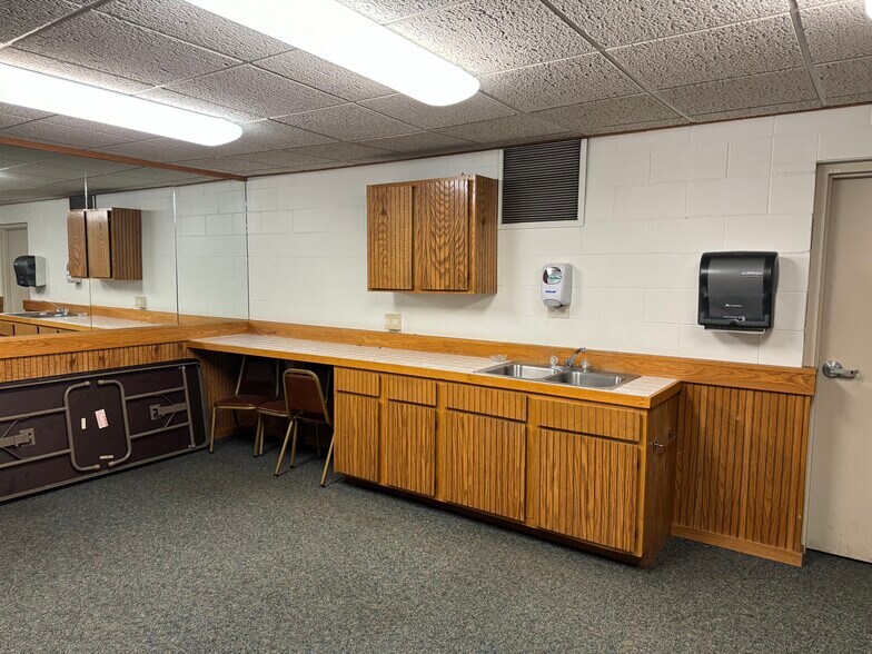 More Photos Of 2755 Plaza Dr, Wausau Bank For Sale