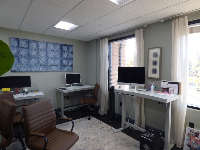 More Photos Of 900 Main St, Pleasanton Office For Lease