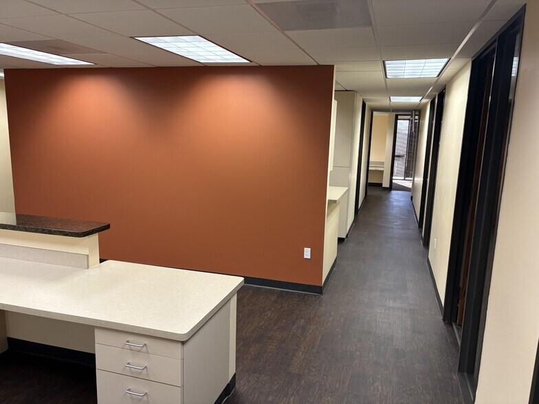 More Photos Of 17030 Nanes Dr, Houston Medical For Sale